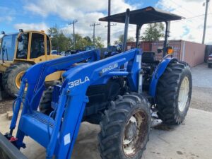 Pre-Owned 2001 New Holland TN70 4wd ROPS Tractor